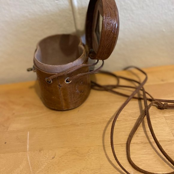 Mexican Leather Pill Box Purse - Picture 8 of 8